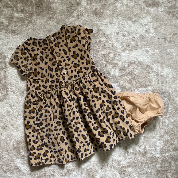 Cheetah-print dress - Picture 3 of 4